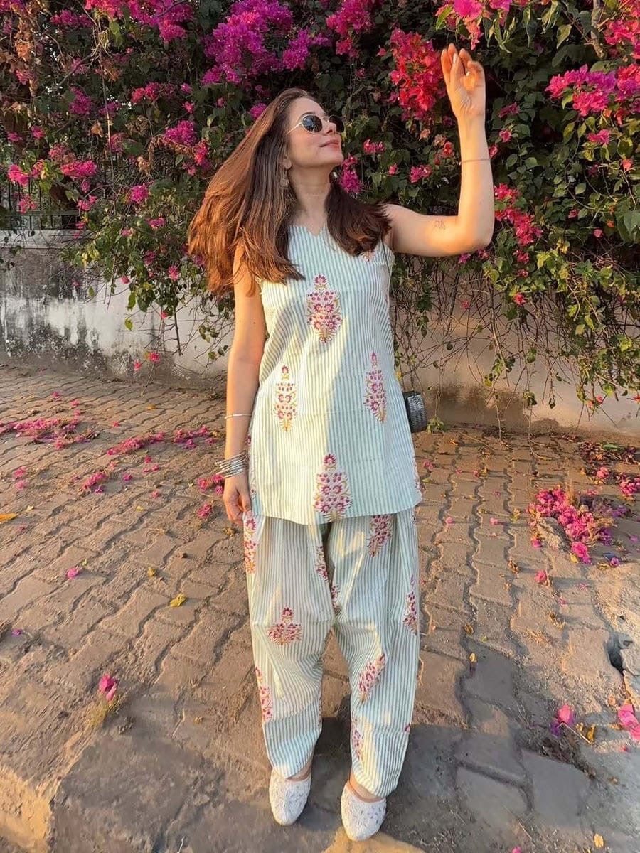 Mint Green Floral Striped Sleeveless Kurti & Farshi Salwar Set
