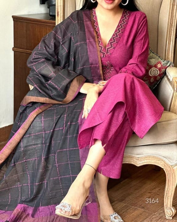Magenta Pink Embroidered Kurta Set with Charcoal Grid Dupatta