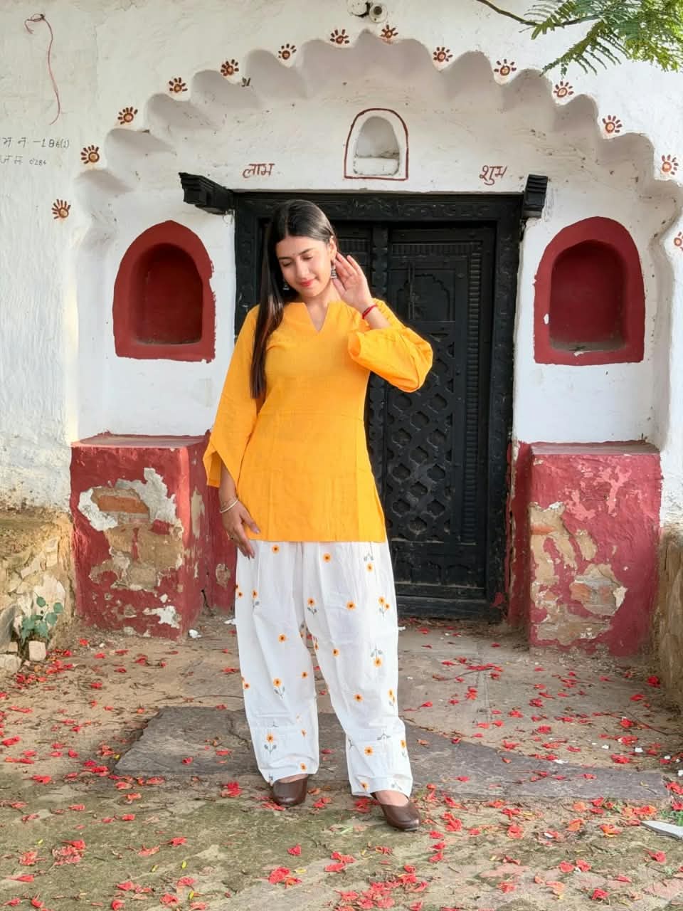 Yellow Sunflower Embroidered Farshi Salwar Set