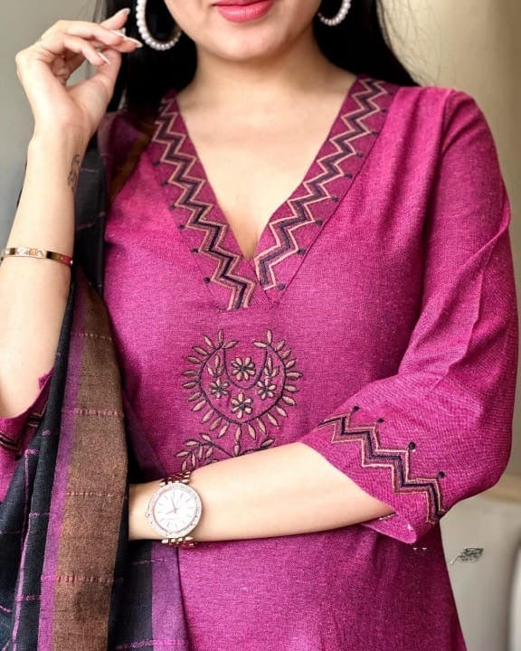 Magenta Pink Embroidered Kurta Set with Charcoal Grid Dupatta